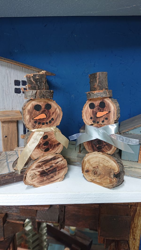 Log snowmen decorations - Image 2