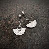Silver earrings with geometric patterns - Image 3