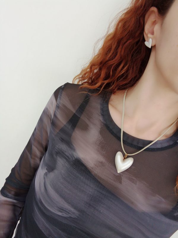 Pearl white necklace and studs - Image 6