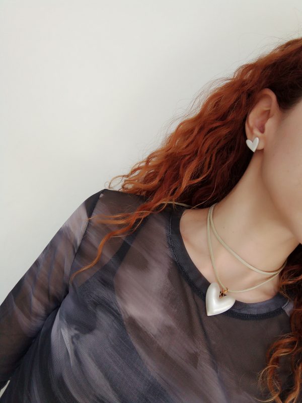 Pearl white necklace and studs - Image 3