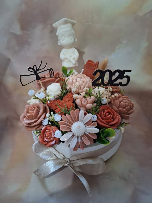 Graduation bouquet for boy - Image 3