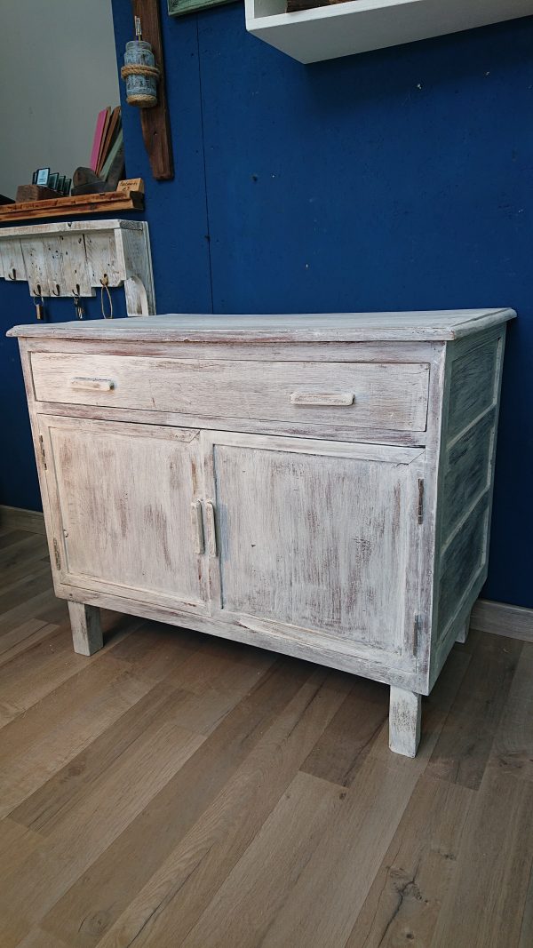 Rustic wall unit/cabinet - Image 5