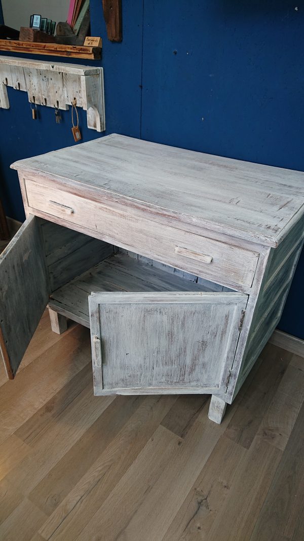 Rustic wall unit/cabinet - Image 4