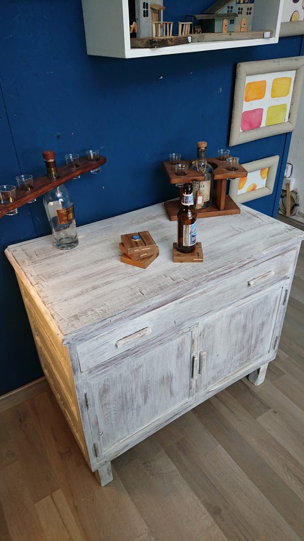 Rustic wall unit/cabinet - Image 9