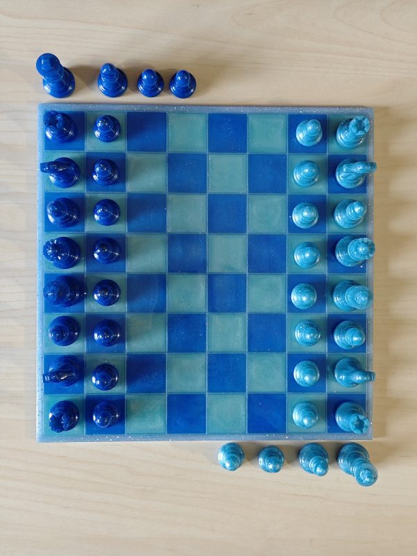 Chess set, glow in the dark, 32 piece + spares and a board