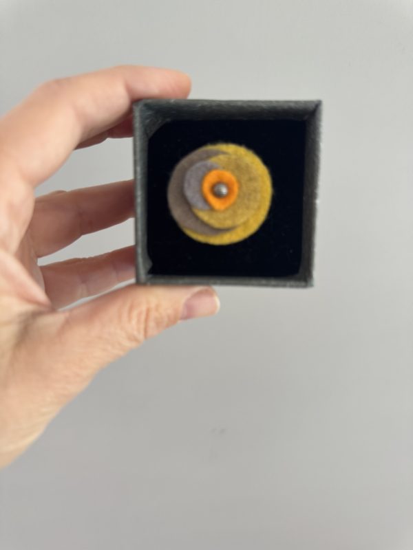 Adjustable Felt Ring- 4 colour combinations - Image 6